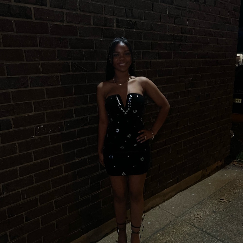 Elegant Black Strapless Dress